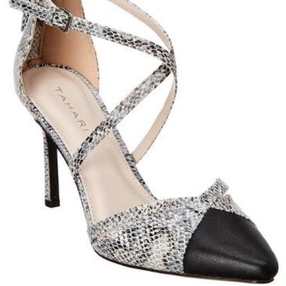 TAHARI EMMELINE LEATHER PUMP - Picture 1 of 8
